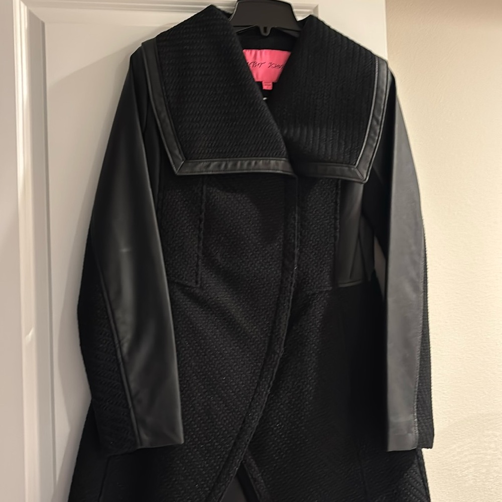 Wool jacket size snall true to sizee brand new
